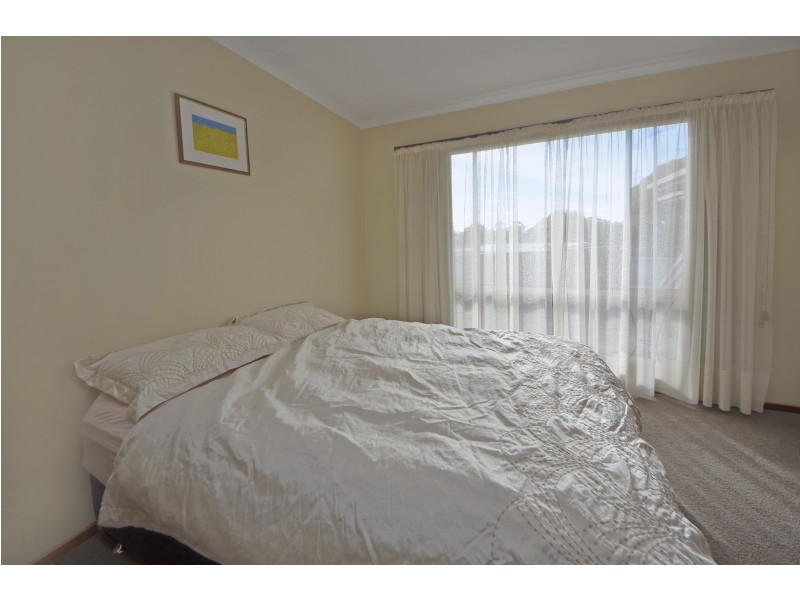 1 Carcoola Crescent, Portland VIC 3305