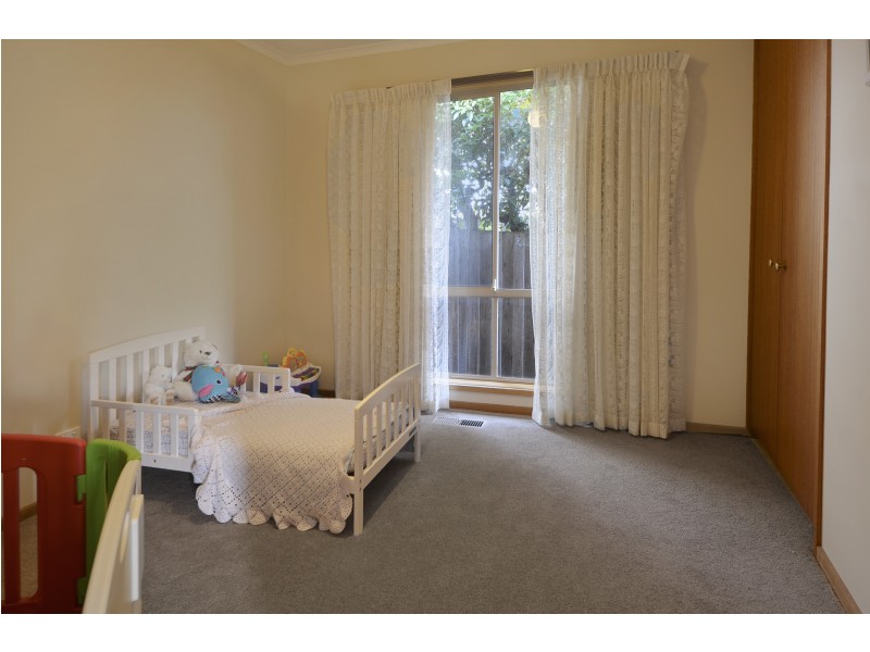 1 Carcoola Crescent, Portland VIC 3305
