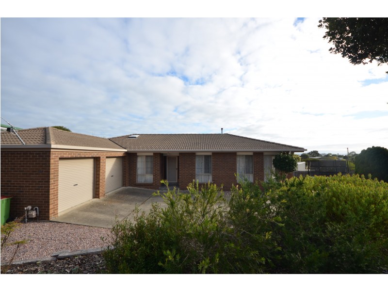 1 Carcoola Crescent, Portland VIC 3305