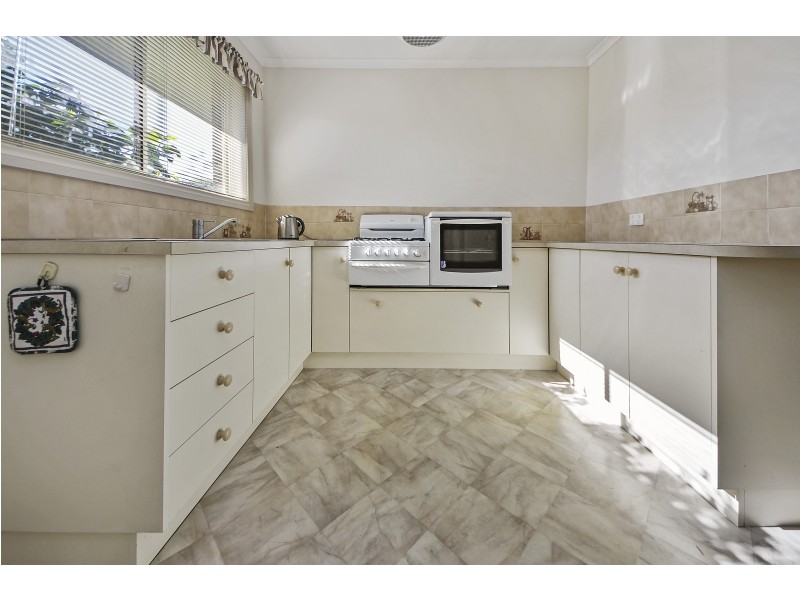 13 Juliani Place, Portland VIC 3305