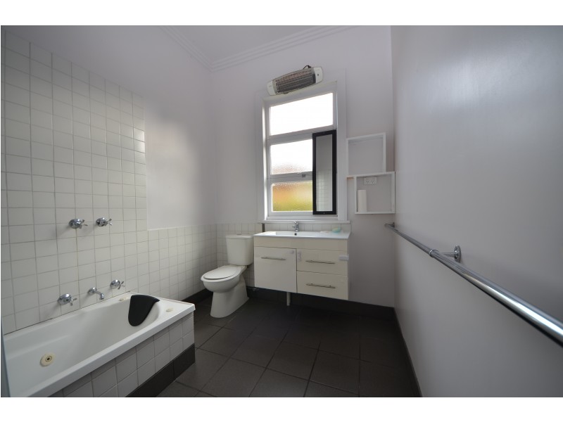 179 Bentinck Street, Portland VIC 3305