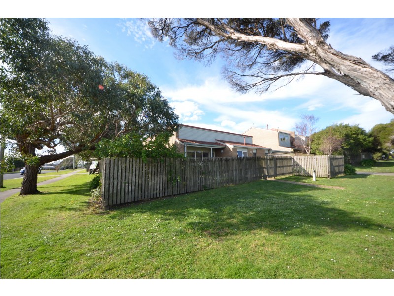 7/11 Harris Place, Portland VIC 3305