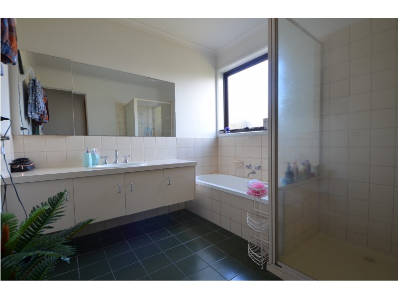 7/11 Harris Place, Portland VIC 3305
