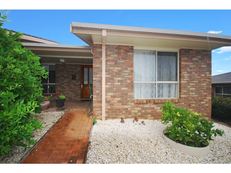 18 Juliani Place, Portland VIC 3305