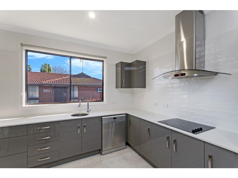 80 Lindsay Street, Heywood VIC 3304