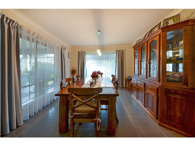 4 Neptune Avenue North, Portland VIC 3305