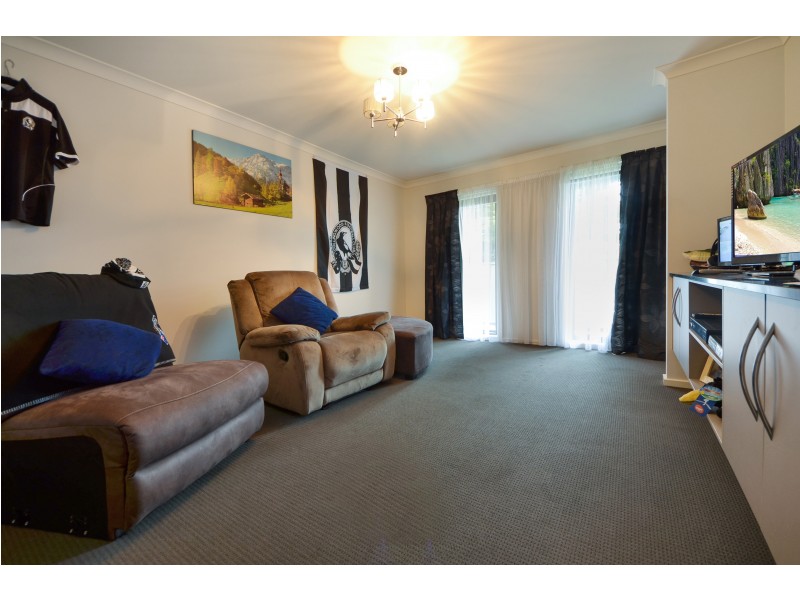 4 Neptune Avenue North, Portland VIC 3305