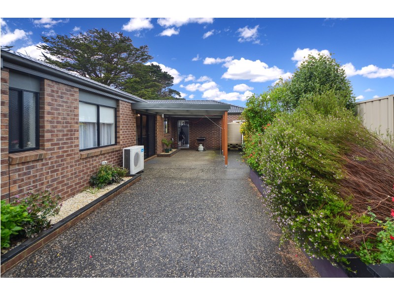 4 Neptune Avenue North, Portland VIC 3305