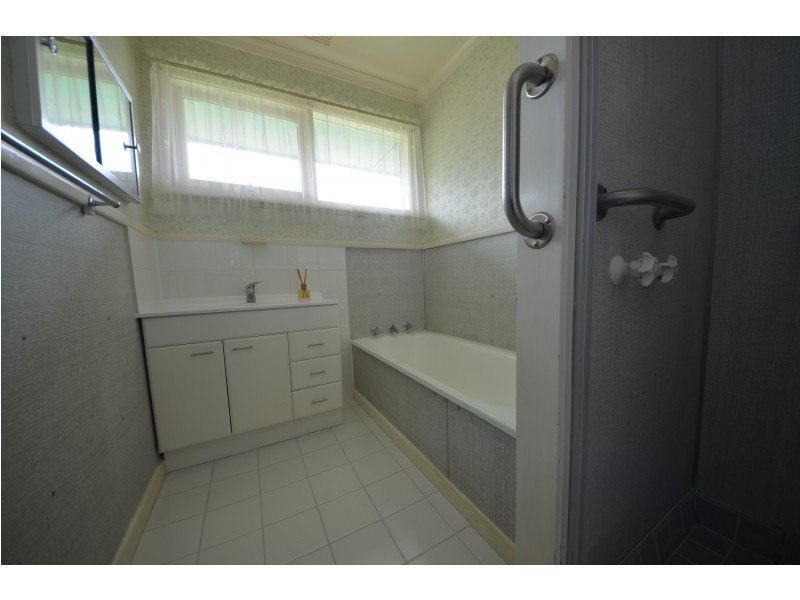 6 Athalie Street, Portland VIC 3305