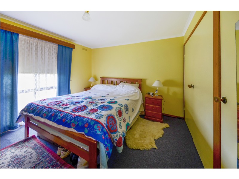 16 Barrowby Street, Portland VIC 3305