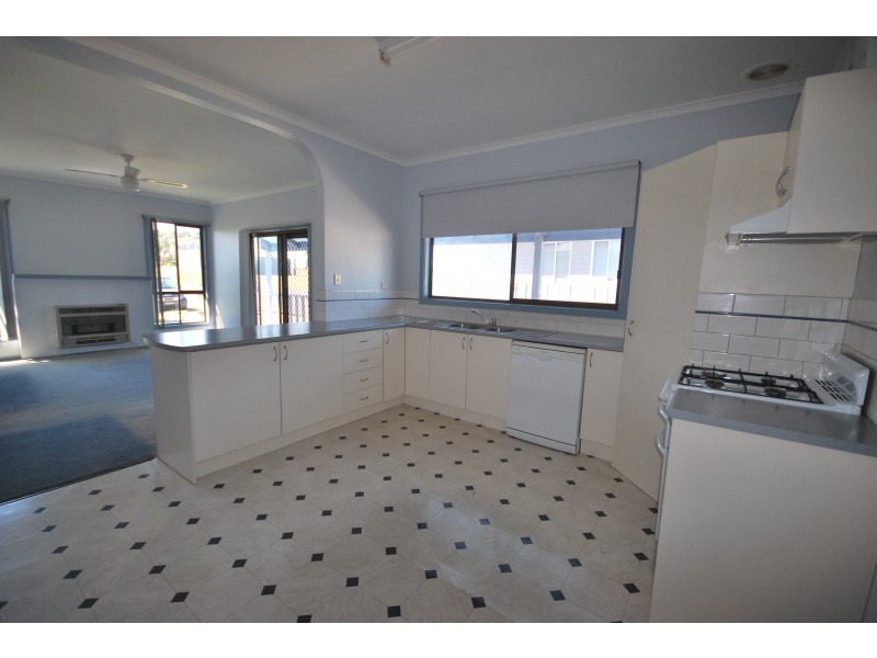 17 Wade Street, Portland VIC 3305