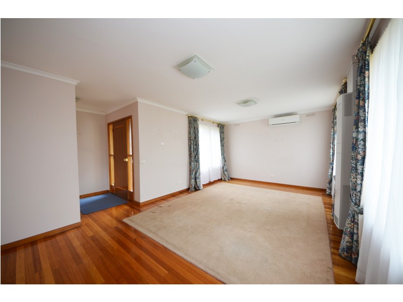 42 Waratah Crescent, Portland VIC 3305