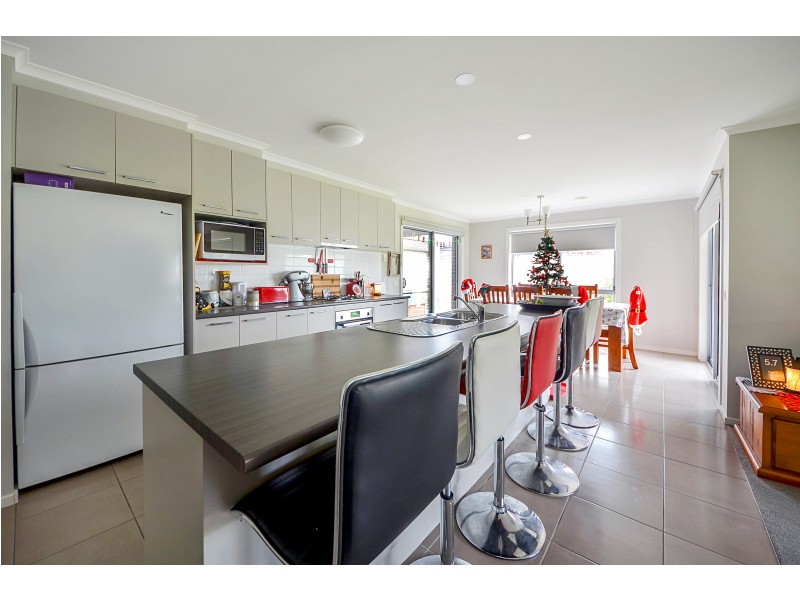 40 Madeira Close, Portland VIC 3305