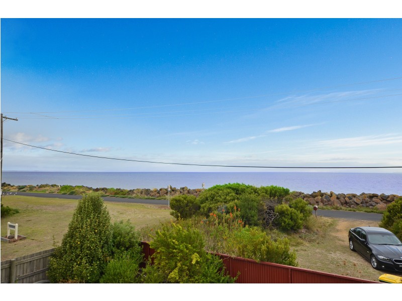 15 Beach Road, Allestree VIC 3305