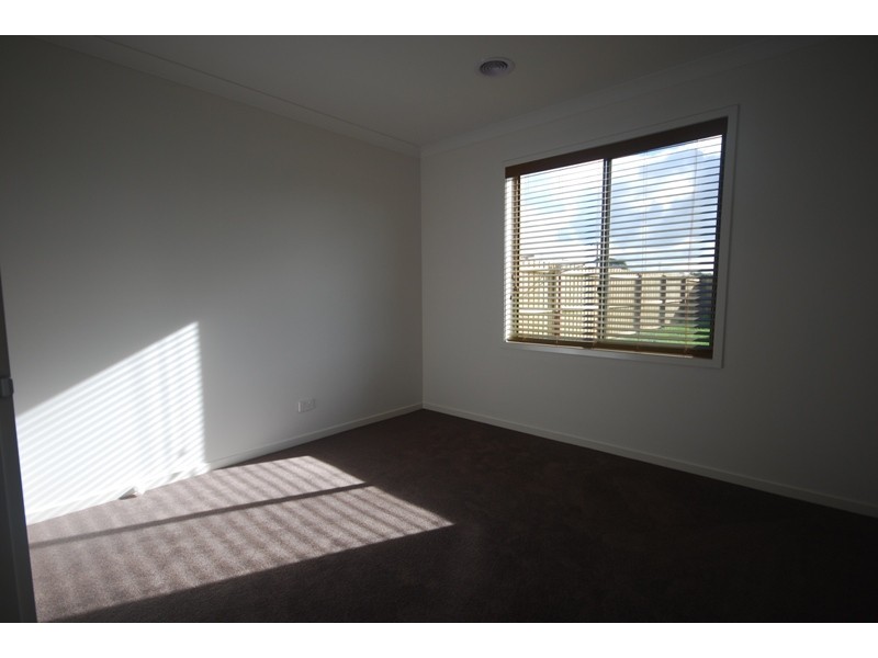 6 Victory Court, Portland VIC 3305