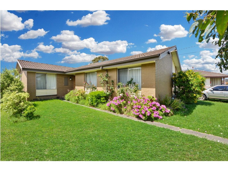 42 Waratah Crescent, Portland VIC 3305