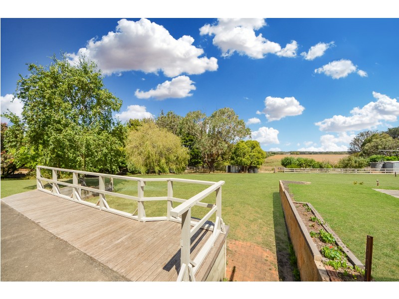 133 Bridgewater Road, Portland VIC 3305