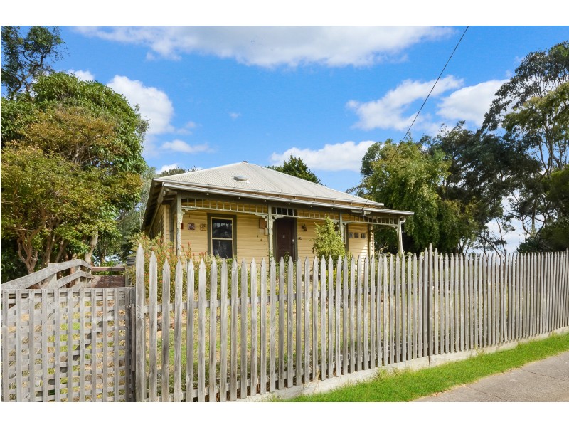 143 Garden Street, Portland VIC 3305