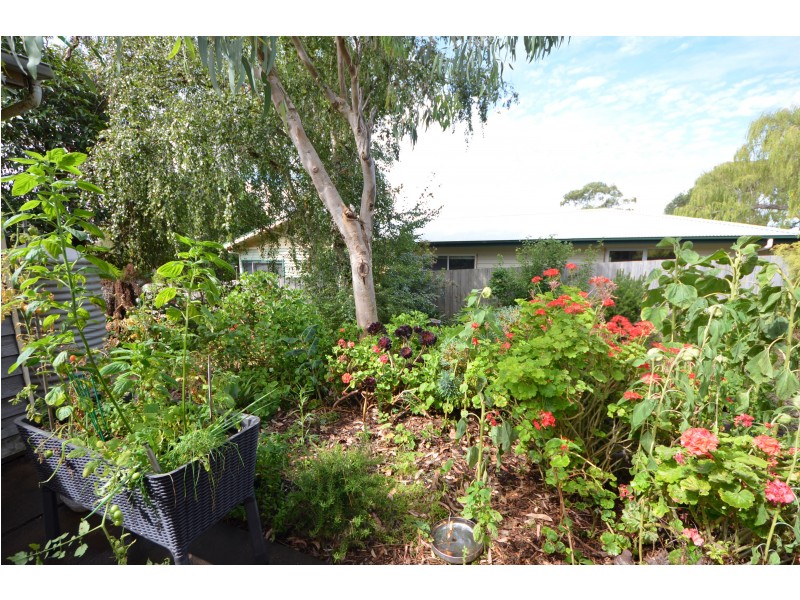 143 Garden Street, Portland VIC 3305