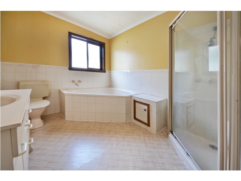 11 Albert Street, Portland VIC 3305