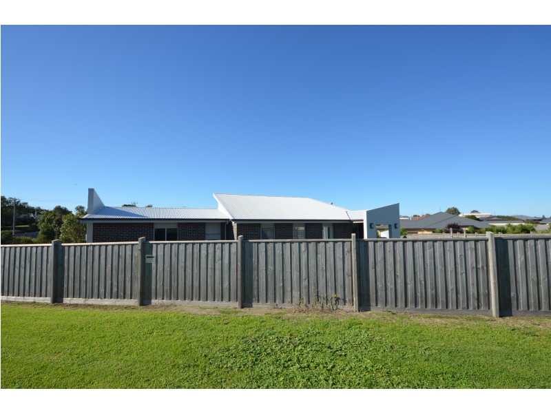 1 Tukki Court, Portland VIC 3305
