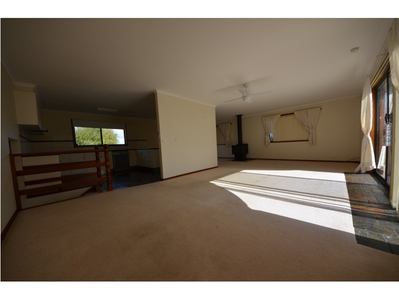 8481 Princes Highway, Portland VIC 3305