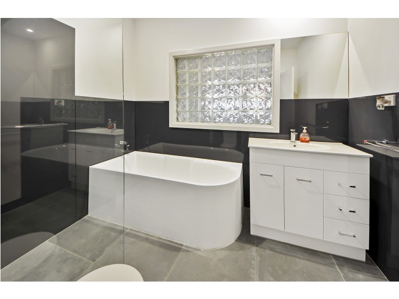 90 Cape Nelson Road, Portland VIC 3305