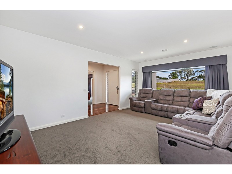 2 Neptune Avenue South, Portland VIC 3305