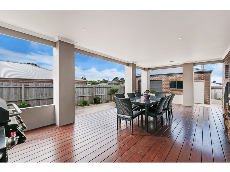 2 Neptune Avenue South, Portland VIC 3305