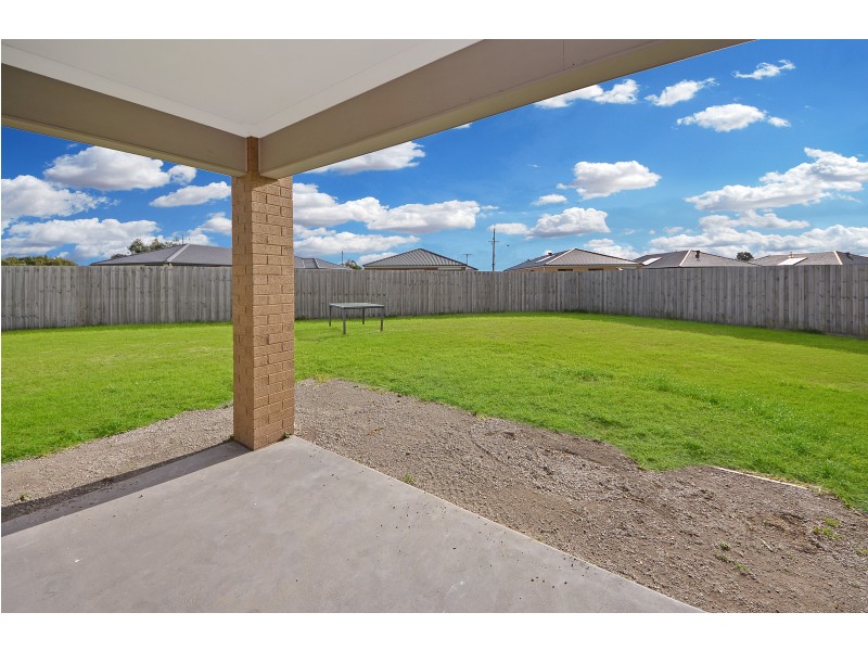 6 Victory Court, Portland VIC 3305