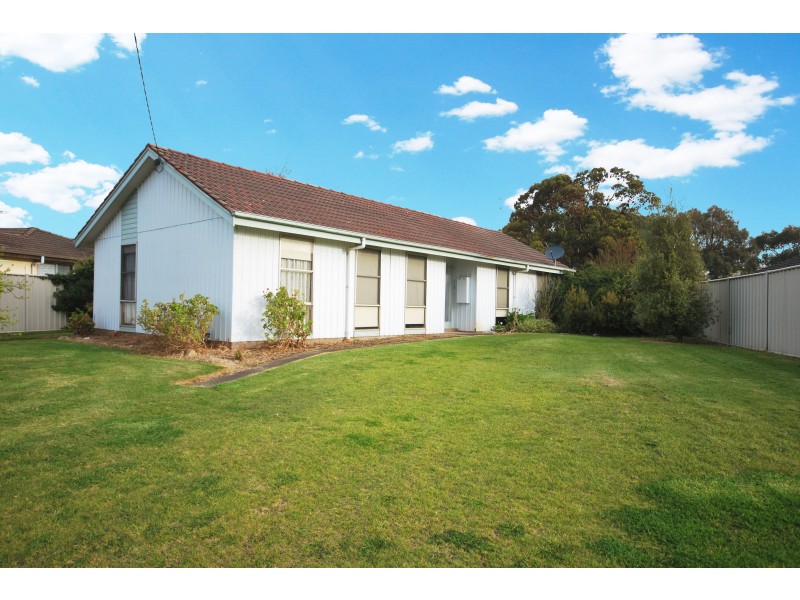 73 Lindsay Street, Heywood VIC 3304