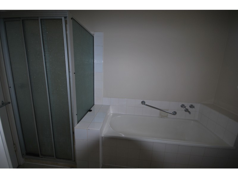 73 Lindsay Street, Heywood VIC 3304