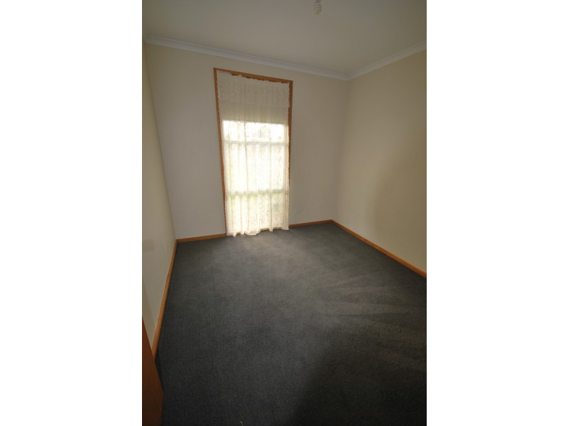 73 Lindsay Street, Heywood VIC 3304