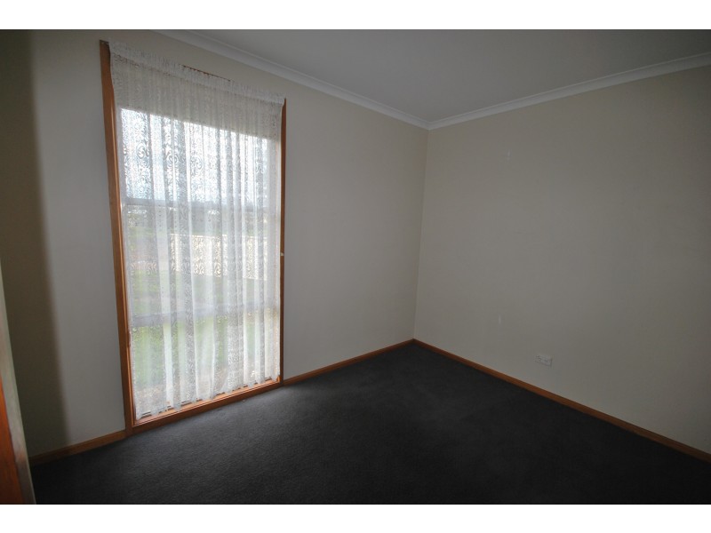73 Lindsay Street, Heywood VIC 3304