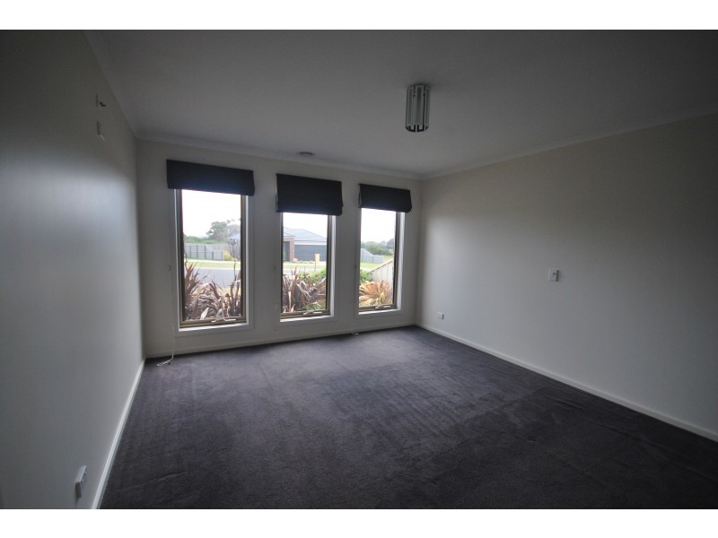 31 Madeira Close, Portland VIC 3305