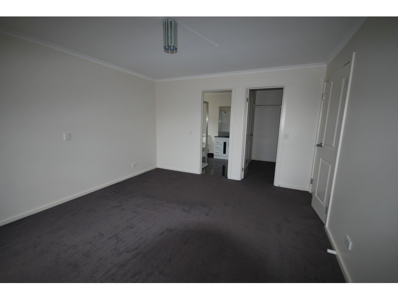 31 Madeira Close, Portland VIC 3305