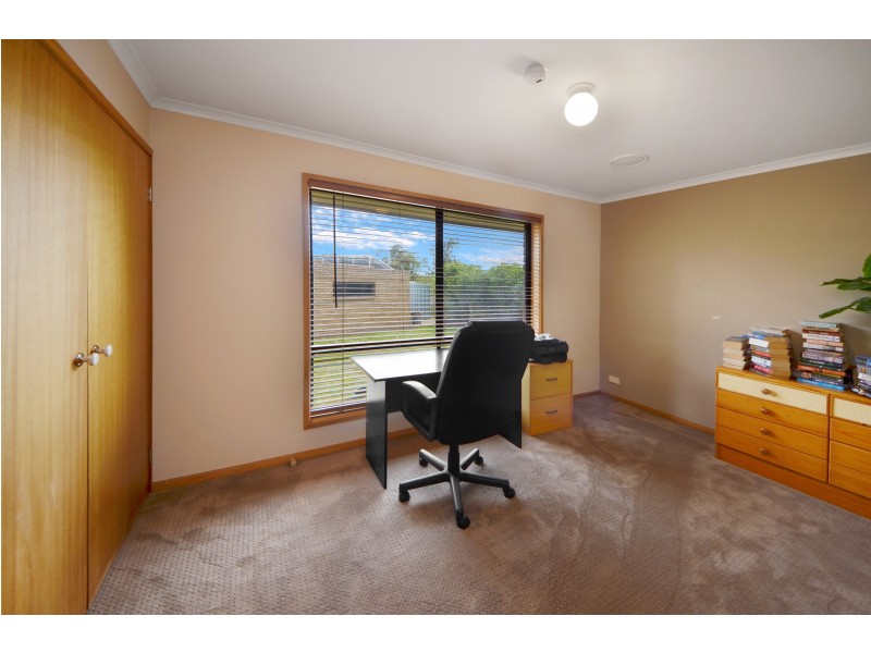 8 Admella Court, Portland VIC 3305