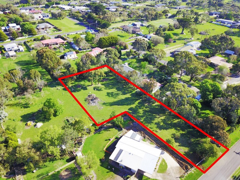 27 Burns Road, Portland VIC 3305