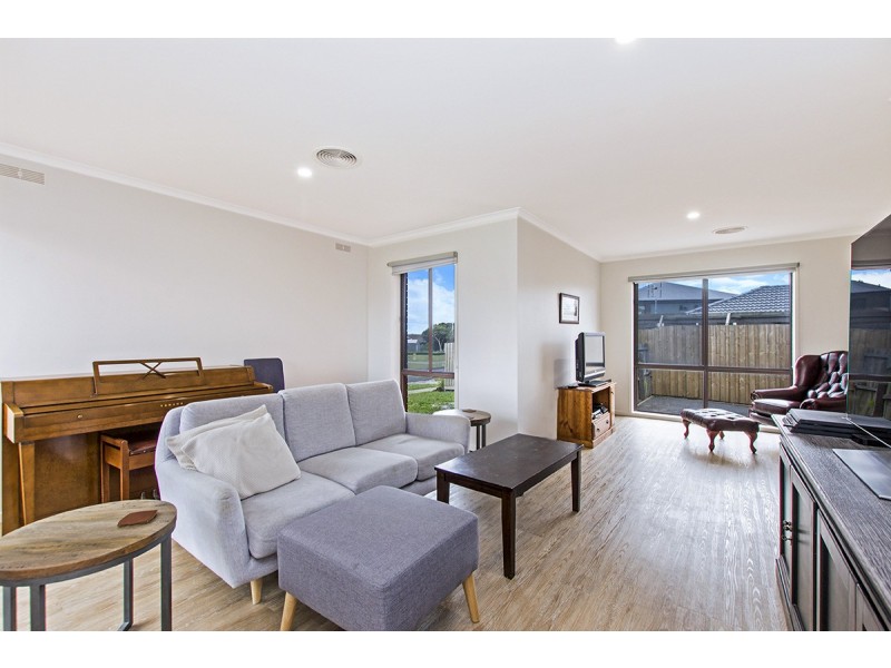 13 Shirva Crescent, Portland VIC 3305