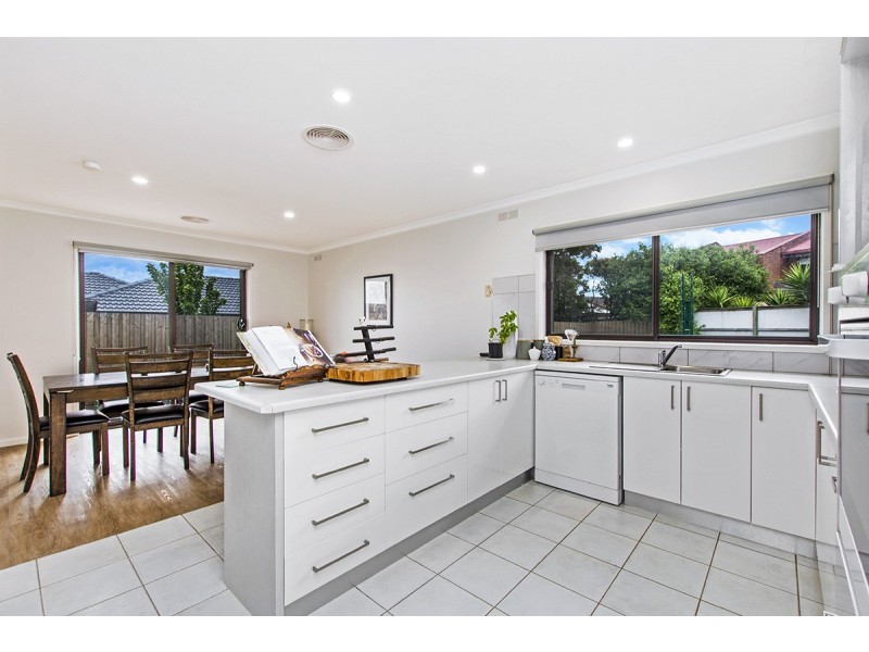 13 Shirva Crescent, Portland VIC 3305