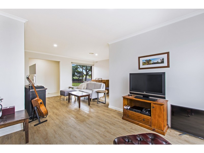 13 Shirva Crescent, Portland VIC 3305