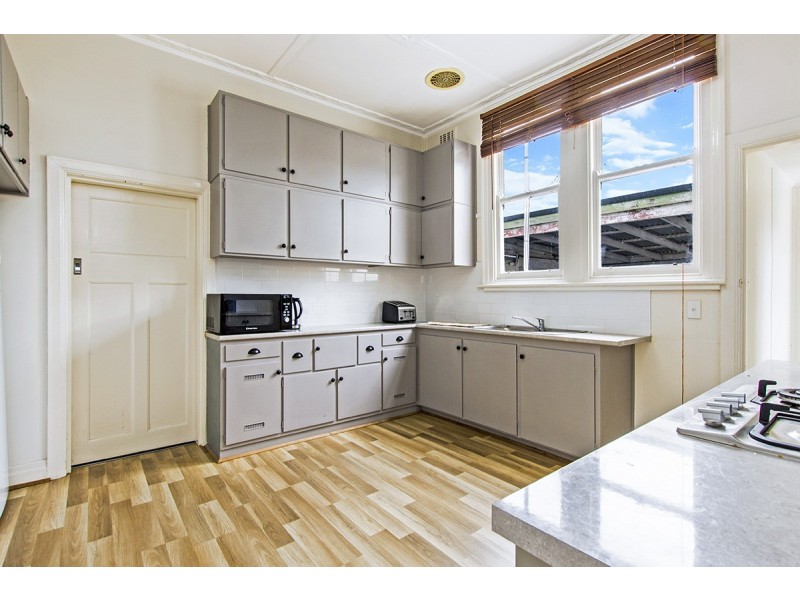 16 Otway Street, Portland VIC 3305