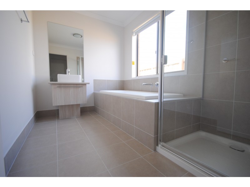 2 Trafalgar Close, Portland VIC 3305