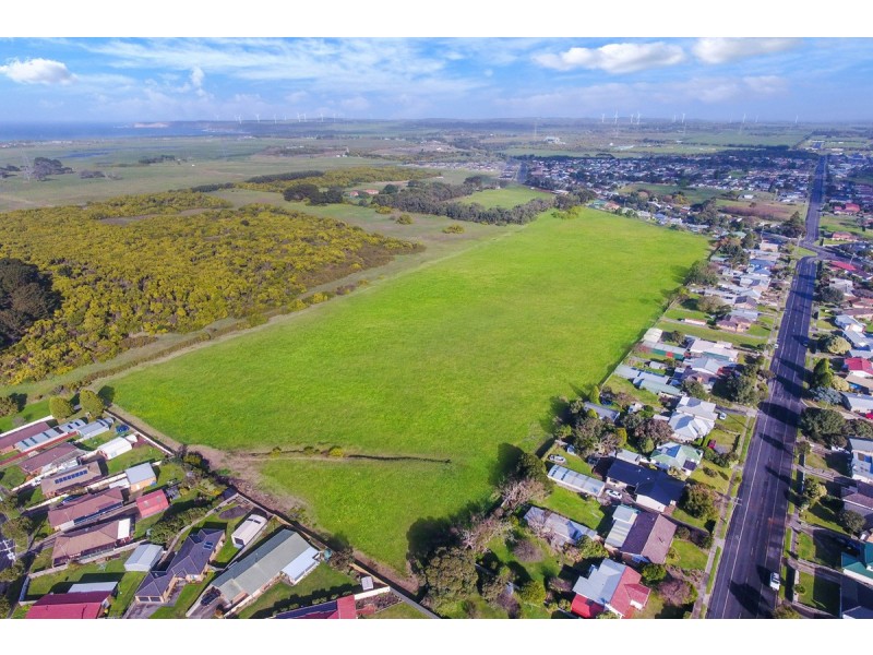 1, 2 & 3 Edgar Street, Portland VIC 3305