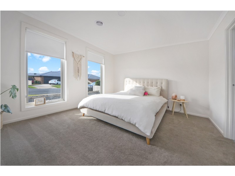 6 Coastal Court, Portland VIC 3305