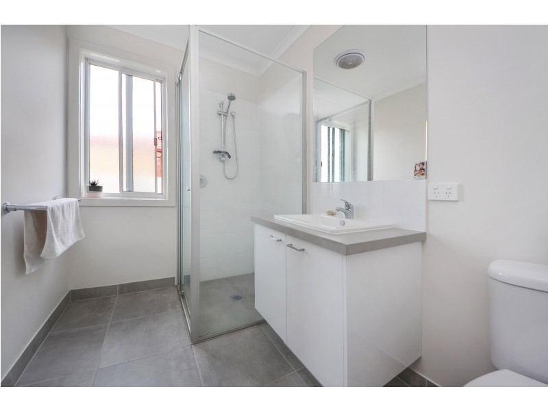 6 Coastal Court, Portland VIC 3305