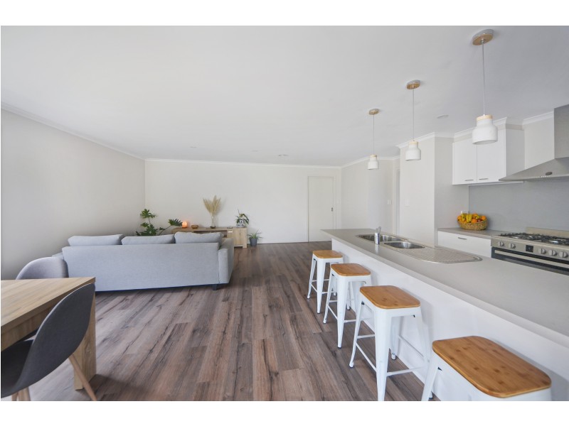 6 Coastal Court, Portland VIC 3305
