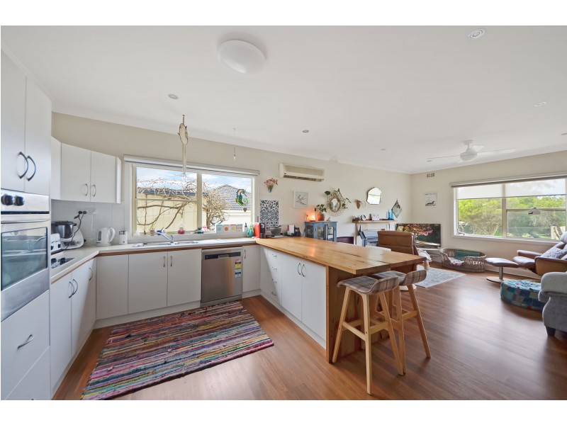 41 Avonmore Avenue, Portland VIC 3305