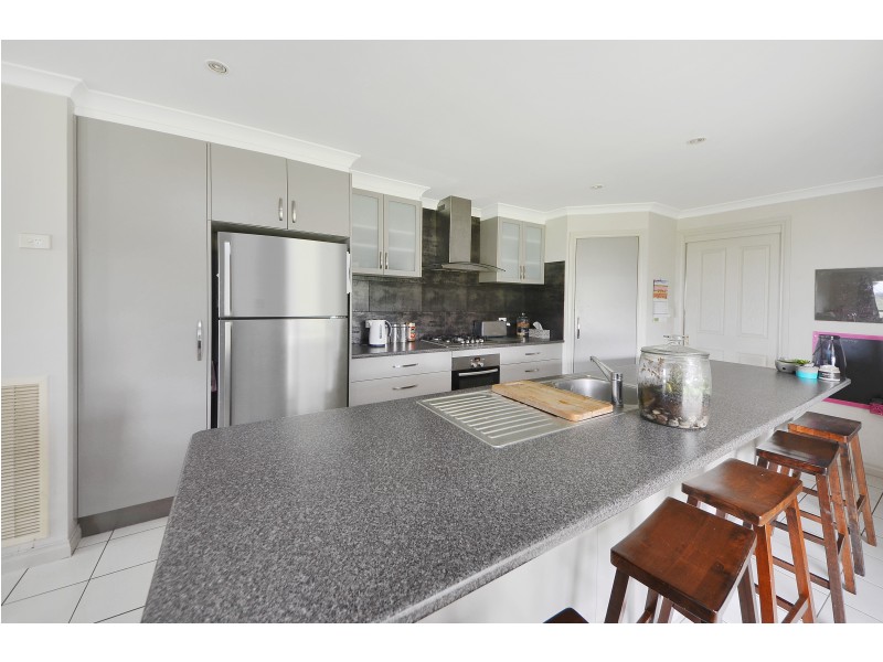 12 Parkers Road, Portland VIC 3305