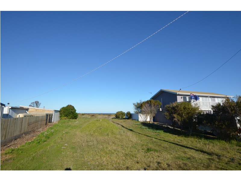 1/446 Dutton Way, Dutton Way VIC 3305